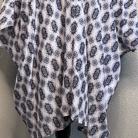 Velvet by Graham & Spencer Sz L Batik Tie-Dye Print Boho Kaftan Tunic Top - Picture 7 of 13